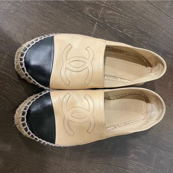 Chanel Espadrille 36 Leather Cap Toe Cc Flats - Picture 3 of 6